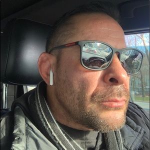 Meet your Posher, Christian